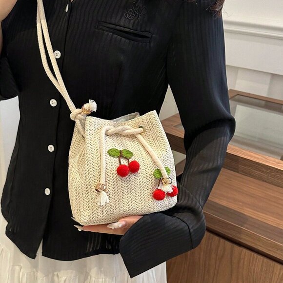 Beige Fashionable Women's Strawberry Shoulder Diagonal Crossbody Handbag - Picture 4 of 10